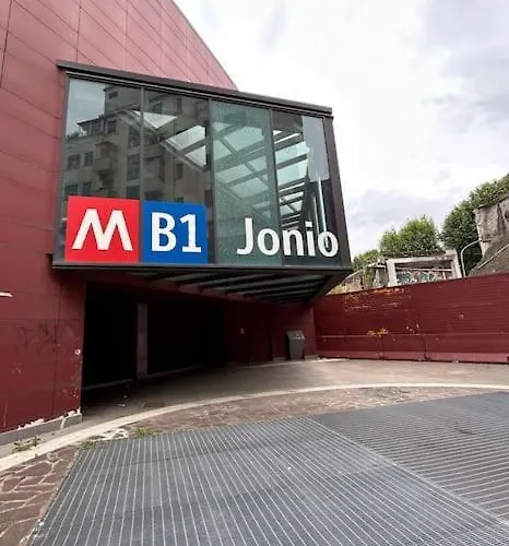 Prella House 50 Mt Da Metro B Jonio Appartamento Roma