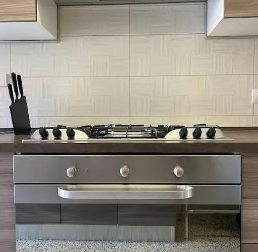 Prella House 50 Mt Da Metro B Jonio Appartamento *